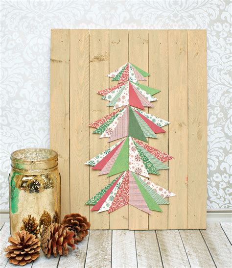 Simple Wall Paper Christmas Tree Art On A Wood Pallet