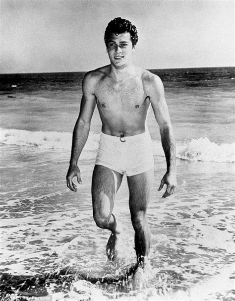All He Ever Wanted Was To Be A Movie Star Tony Curtis Wife Weeps As