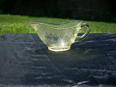 Yellow Hazel Atlas Florentine Poppy Pattern Depression Glass Gravy