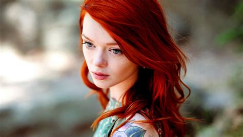Girl With Bright Red Hair 960x544 Wallpaper