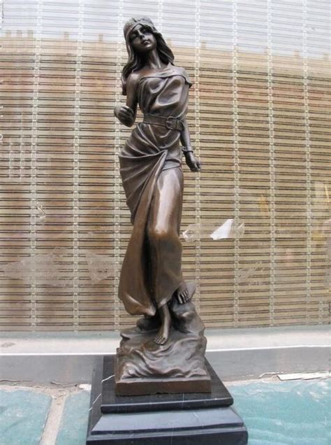 Western Bronze Marble Statue Skirt Girl Sexy Woman Art Sculpture In