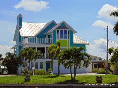 Buildblock Creates Stunning Old Florida Island Style Home In Matlacha Fl
