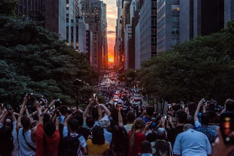 Heres The Best Way To See New Yorks Manhattanhenge Sunset Mental Floss