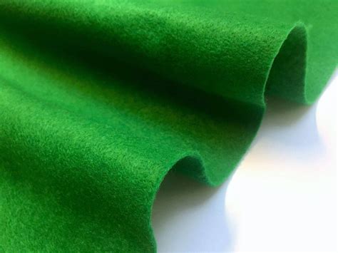 EMERALD GREEN Felt Fabric Material Craft Plain Colours Polyester -102cm