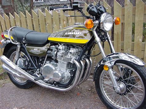 Gemeint ist die legendäre kawasaki z900, oder kurz „z1, die 1972 auf der ifma in köln vorgestellt wurde. kawasakiz1galerie
