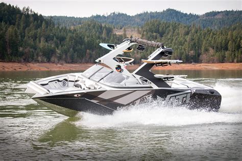 Pavati Al S Wake Boat W Silver Lightning Wrap Boat