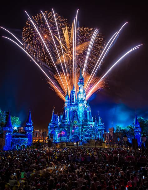Best Place To Watch Wishes Fireworks At Magic Kingdom | Sante Blog
