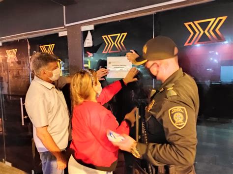 En resumen, cualquiera que use o defienda los toques de queda como medida frente a la pandemia tendrá que señalar a los países que ya los consideran como prueba de su. Hotel y establecimiento nocturno en Cartagena fueron ...