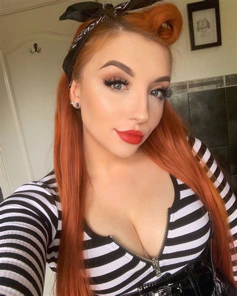 𝓒𝓱𝓵𝓸𝓮 𝓞𝔃𝔀𝓮𝓵𝓵 On Instagram “shes A Pinup ️💋 Ginger Gingerhair Redhead