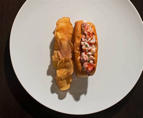 12 Luscious Lobster Rolls In Chicago Eater Chicago