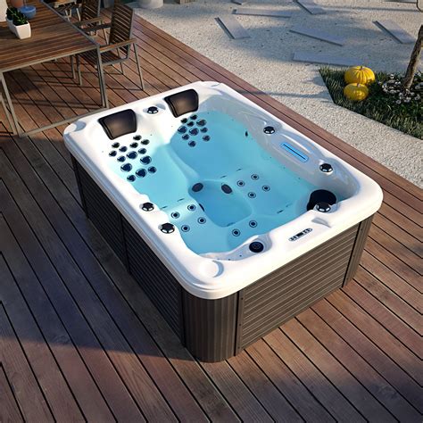 Person Outdoor Hydrotherapy Bathtub Hot Bath Tub Whirlpool Spa