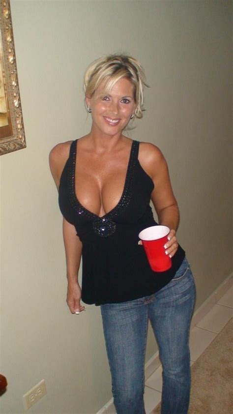 Pin On Favourite Milfs Gilfs And Glamour Models