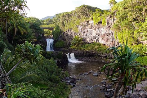 Pin By Taylor Mcdanel On ღ Hawaii Waterfalls Seven