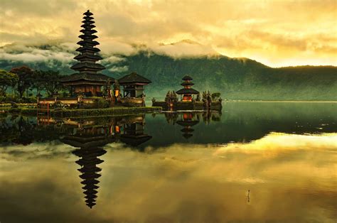 Bali Temple Wallpapers Top Free Bali Temple Backgrounds Wallpaperaccess