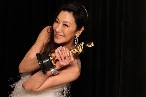oscars 2023 as it happened michelle yeoh makes history with best actress win as everything