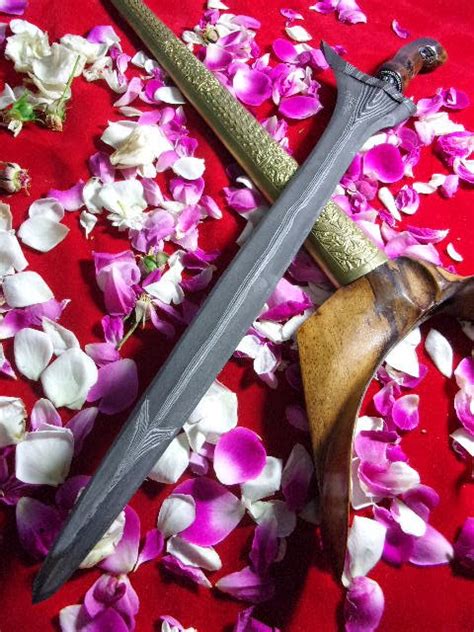 Gold forged black krissstars : KERIS PAMOR PANCURAN EMAS ~ PUSAKA GUNUNG JATI
