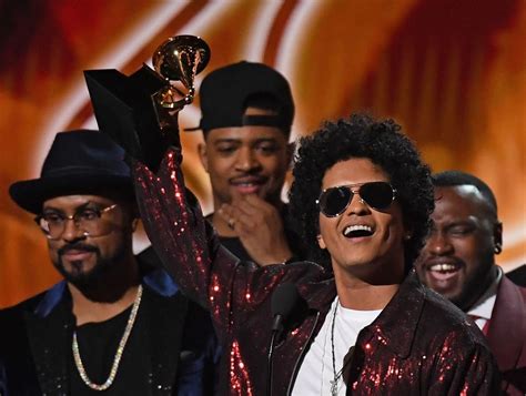 Grammys 2018 Bruno Mars And Kendrick Lamar Win Big Kesha Provides The