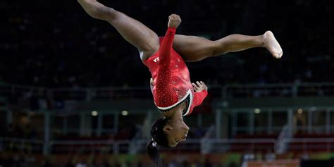 Simone Biles Defies Gravity With Her Signature Move Business Insider