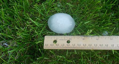 Hailstone Sizes Hail Storm Hailstone Still Water