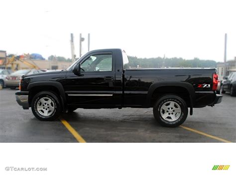 2005 Black Chevrolet Silverado 1500 Z71 Regular Cab 4x4 51942973 Photo