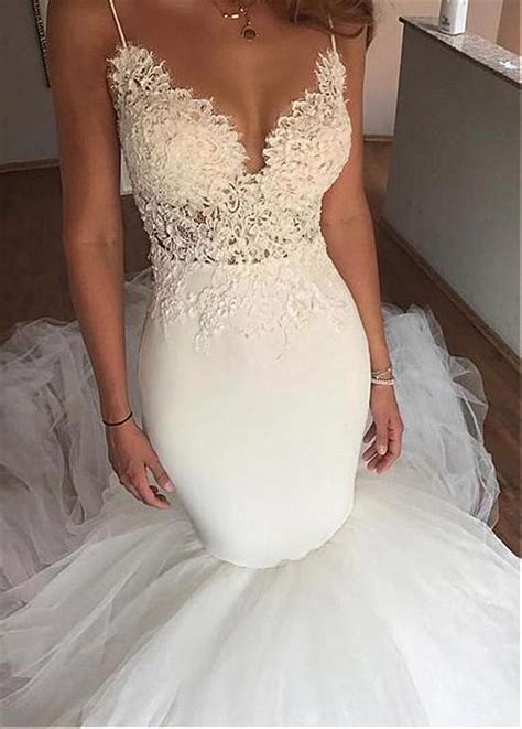 Fabulous Tulle Satin Spaghetti Straps Neckline Mermaid Wedding Dress With Lace Appliques Slim