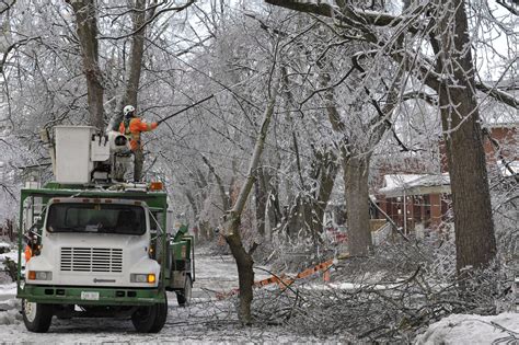 Christmas In The Dark Thousands Remain Without Power After Ice Storm