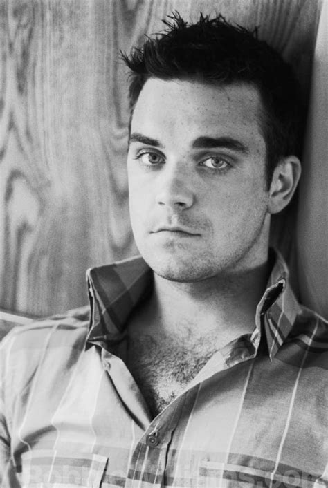 Keane, che è figlio del cugino del cantante leader degli smiths morrissey, è anche noto per la sua abilità nel canto. Robbie Williams | Cantanti