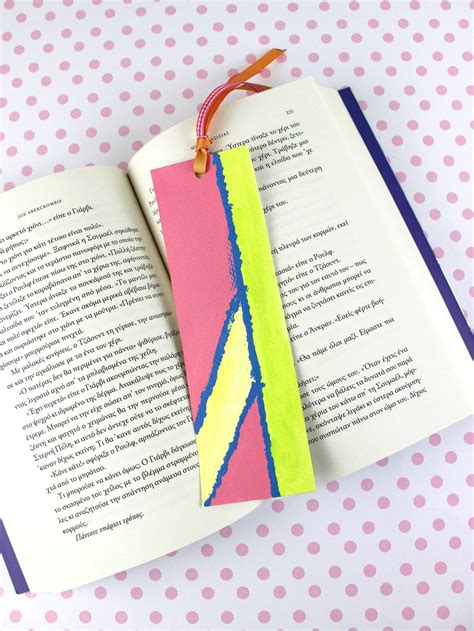 How To Make A Bookmark Out Of Paper Easy