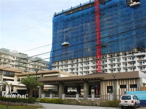 We did not find results for: DMCI Homes tops off second building of Davao development