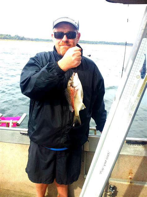 It starts with lake wellington which connects with lake victoria via mclennan's strait, lake victoria then connects to. Fishing in Gippsland - Lakes, Rivers & Ocean - Wyld Family ...