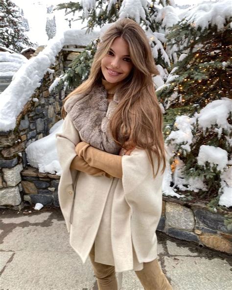 Valeriya On Instagram “С праздникоммои прекрасные девчушки 🎀 Будте