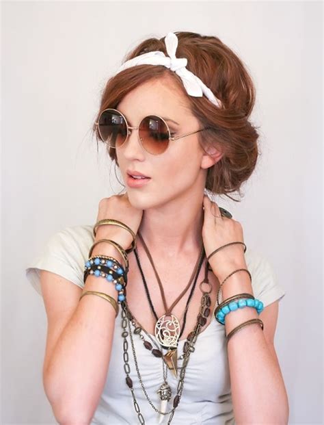 I collected some bandana tutorials for you to practice. 45 Charming Bandana Hairstyles for Stylish Girls of Summer ...