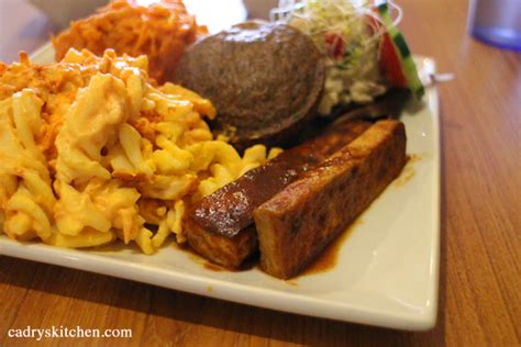 Southern food is all about utilizing what is available to you, what is in season. Soul Food at Stuff I Eat in Inglewood, California - Cadry ...