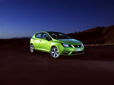 The old town (dalt vila) is an ancient sandstone fortress, built as a defense against pirates and other invaders. Seat Ibiza 2013 restylée : la citadine attractive