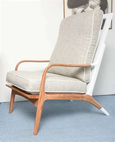 Find great deals on ebay for mid century modern furniture chair bases. Mid-Century White and Wood Lounge Chair For Sale at 1stdibs