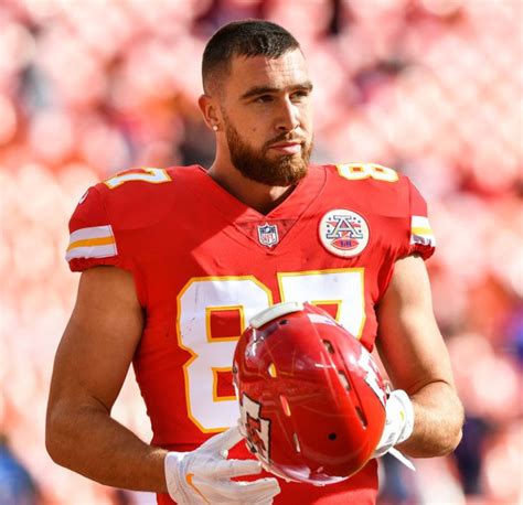 Travis Kelce Might Just Be One Of The Sexiest Nfl Players Of All Time Kansas City Chiefs