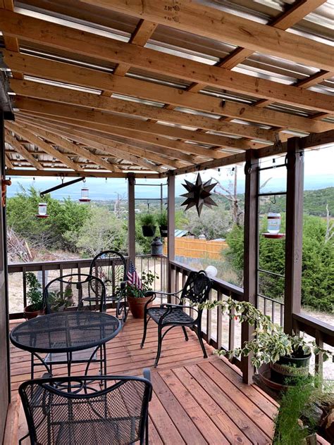 Most people don't consider texas romantic, but it totally is! Cabin Texas Hill Country | Romantic Getaway near San Antonio