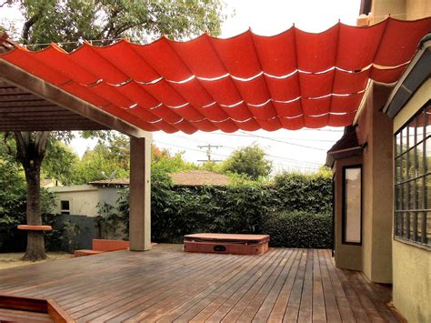 This is probably the cheapest sun blocker around. 9 Clever DIY Ways to Create Backyard Shade | Backyard shade