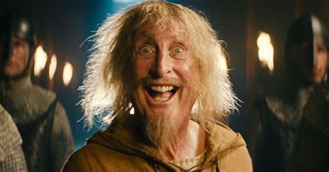 Ziegenbart, zauselhaar und wirre grimassen: Otto Waalkes ist "Catweazle" - der exklusive Teaser | GMX