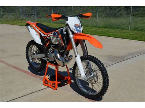 For reference only, please consult your owner's manual to confirm your sizes. 2014 KTM 200 XC-W for sale on 2040-motos