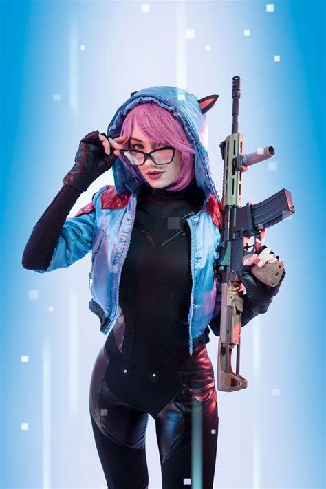 Who is lynx's counterpart in fortnite battle pass? Dangerous Cat - Fortnite Lynx Cosplay - FREEMMORPG.TOP