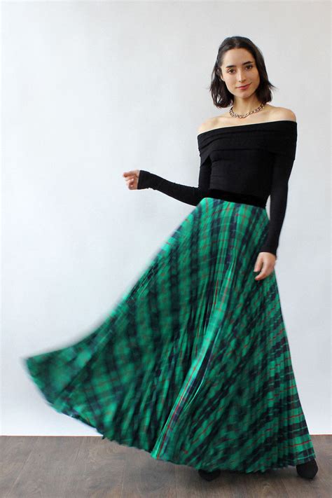 Accordion Pleat Plaid Maxi Skirt S Omnia