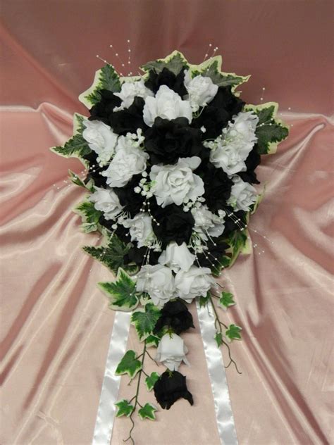 Wholesale Silk Artificial Wedding Flowers Roses With Ivy