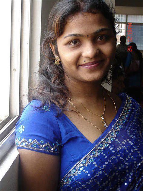 Homely Indian Girls Tamil Girls Wearing Saree Photos