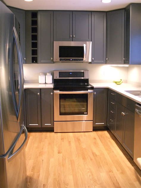 Dark kitchen cabinets with light countertops epgreenparty. Dark gray cabinets with white quartz countertops | Kitchen ...