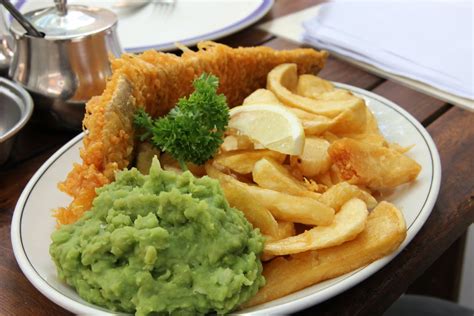 Fish and chips being what it is, it's a day before i have sufficient space for any more. Sabbatical @ Happy Valley: London:Fish & Chips