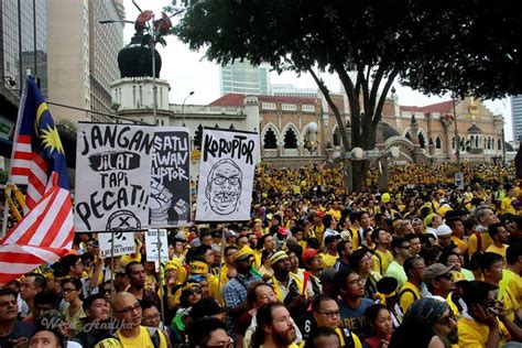 Kerajaan demokrasi berparlimen diperkenalkan di malaysia buat pertama kalinya apabila majlis persekutuan (federal council) ditubuhkan pada tahun 1909. Bersih 4: Pesta demokrasi tersebar di Malaysia dalam ...