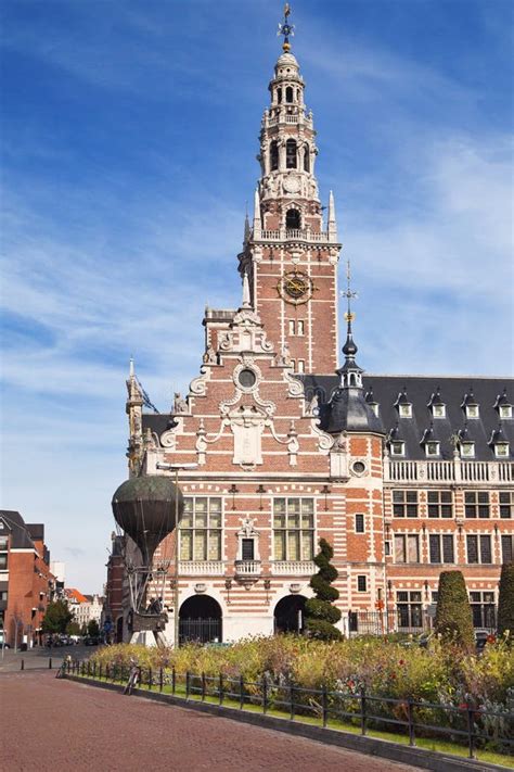 De Katholieke Universiteit Van Leuven Stock Foto Afbeelding Bestaande
