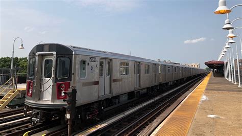 New York City Subway Bombardier Kawasaki R142 And R142a Subway Cars