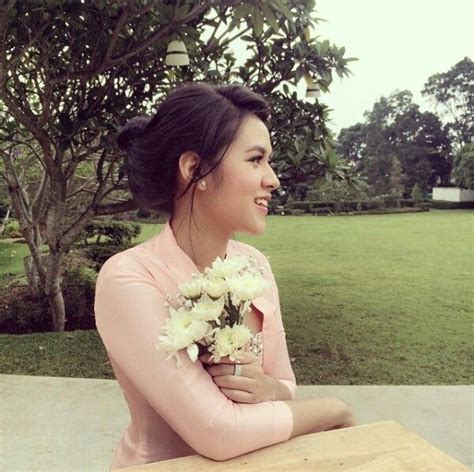 a beautiful singer in indonesia raisa andriana yeay artis selebriti wanita